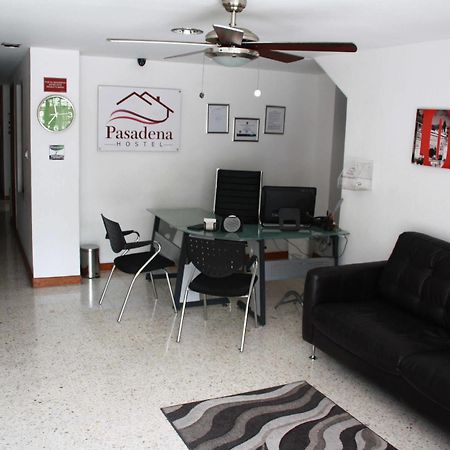 Pasadena Hostel Cali Exteriör bild