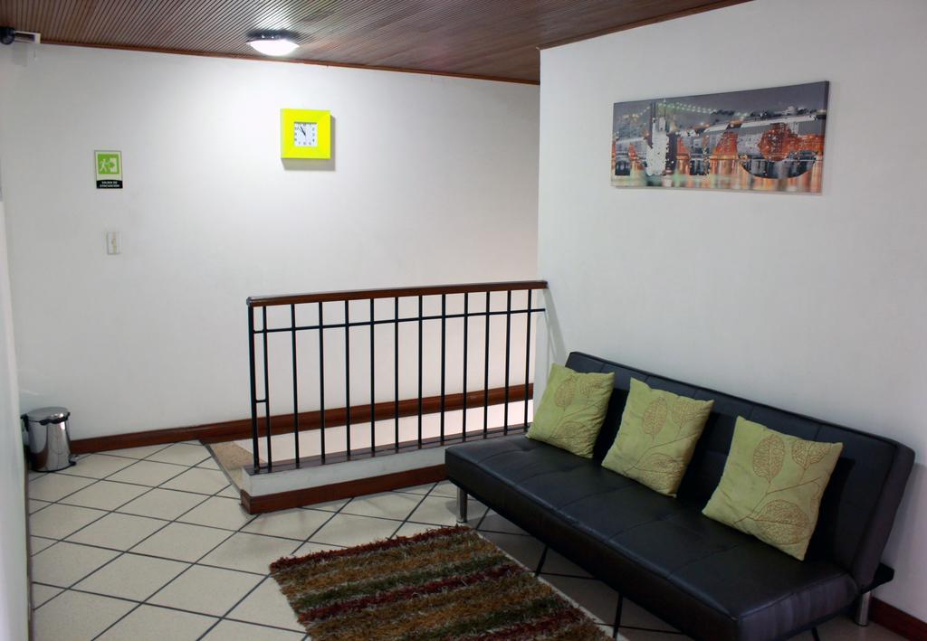 Pasadena Hostel Cali Rum bild
