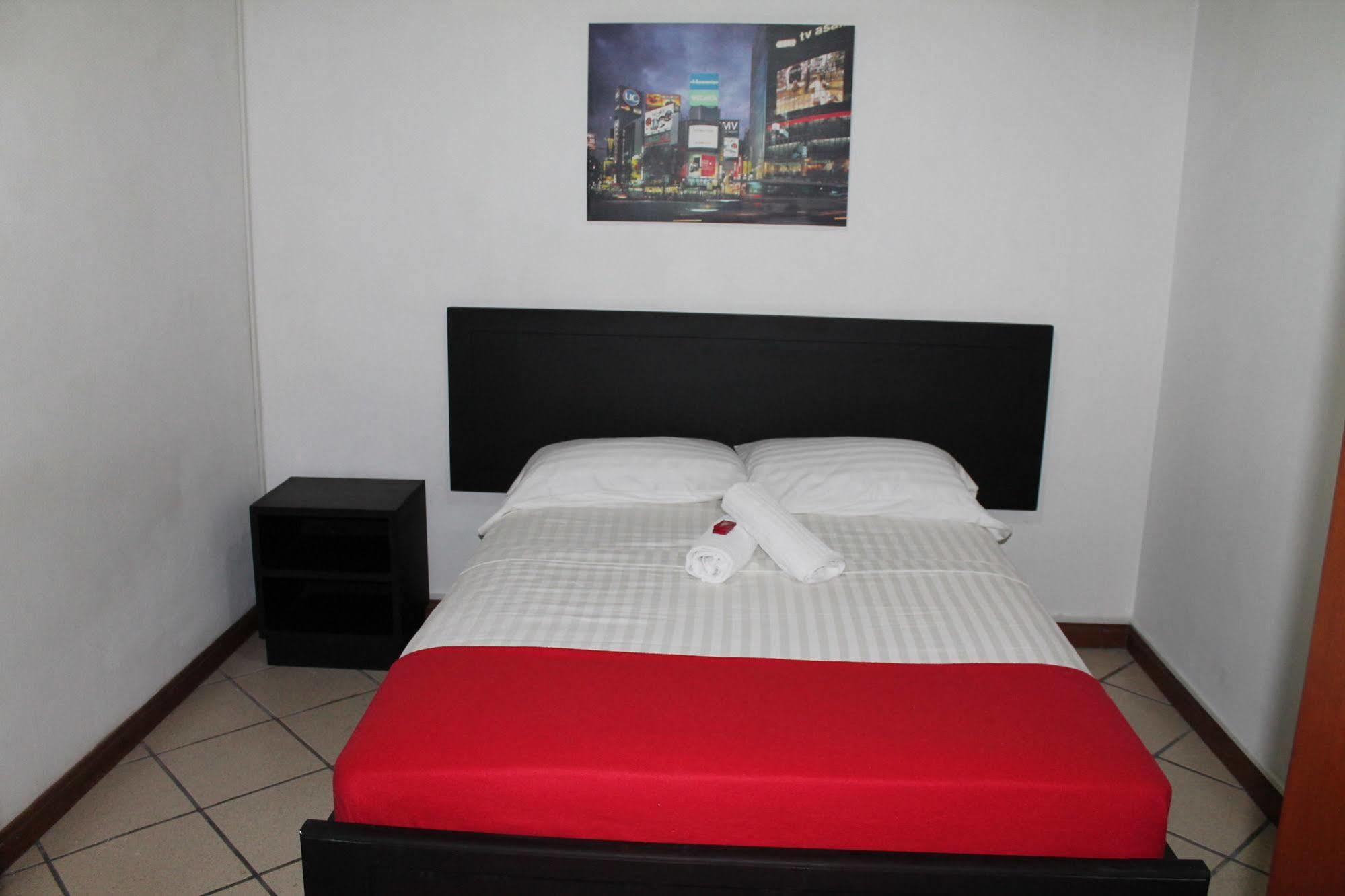 Pasadena Hostel Cali Exteriör bild